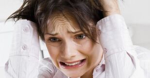 Apariția durerii la o femeie din cauza stresului