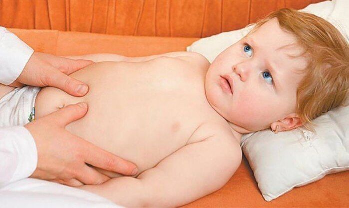 Copilul este îngrijorat de durerea în articulația șoldului cauzată de epifizioliză